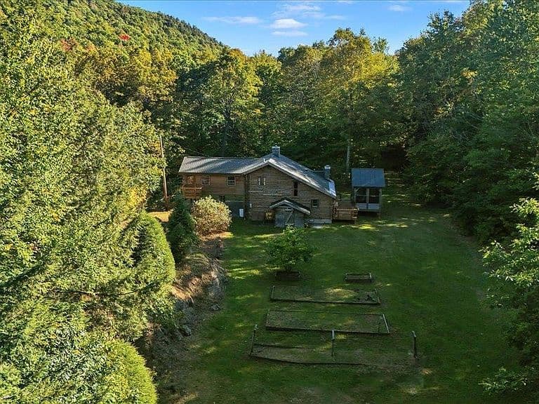 1318 Boro Hill Road photo 5