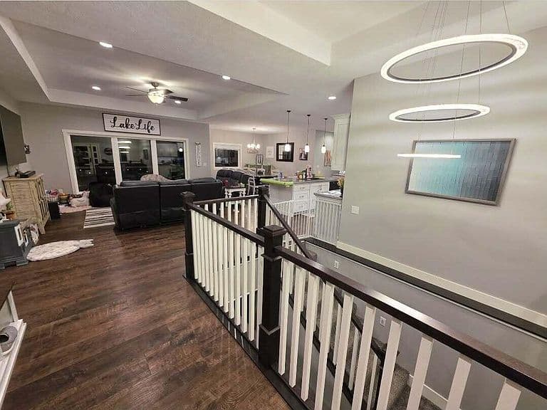 5724 Island Ct photo 3