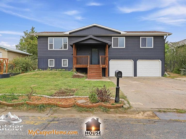 1920 Bonnie Brae St photo 1