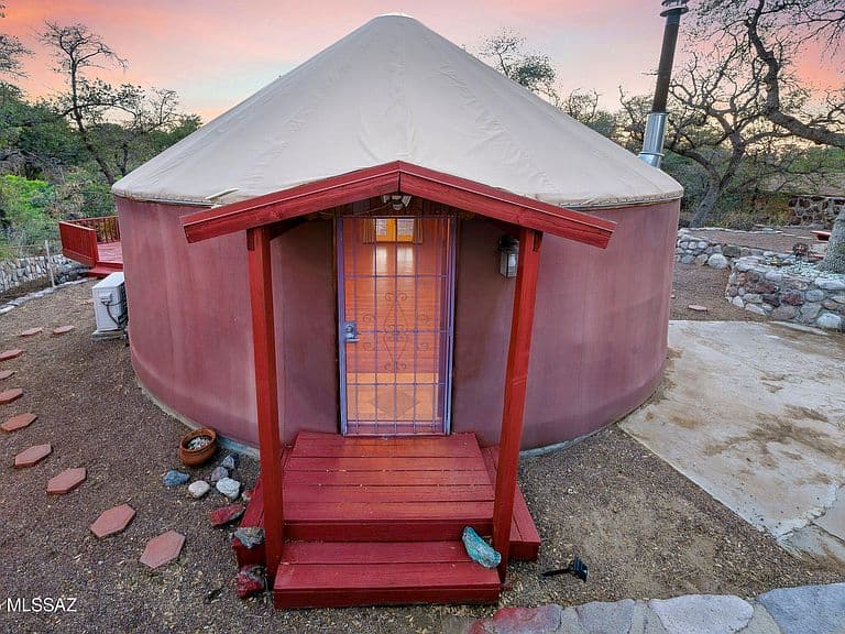 335 W Oak Hills Dr photo 3