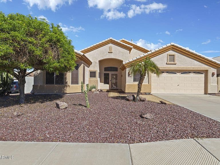 10884 W UTOPIA Road photo 2
