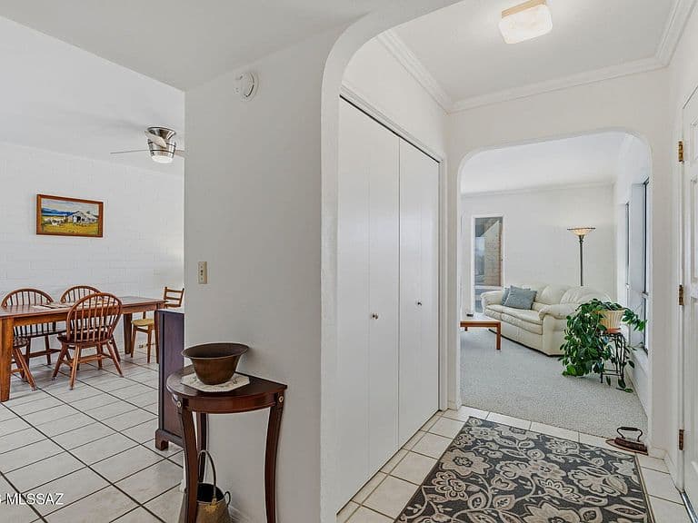 344 W Camino Del Sonador photo 5