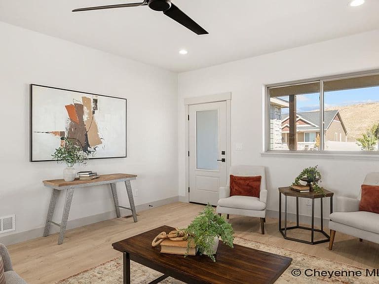 5111 Carla Dr photo 5