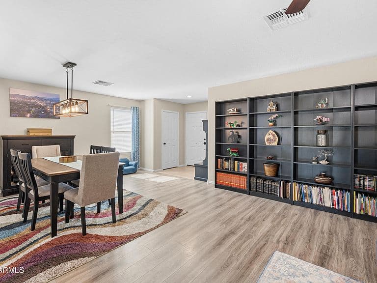 750 W CORRIENTE Court photo 5