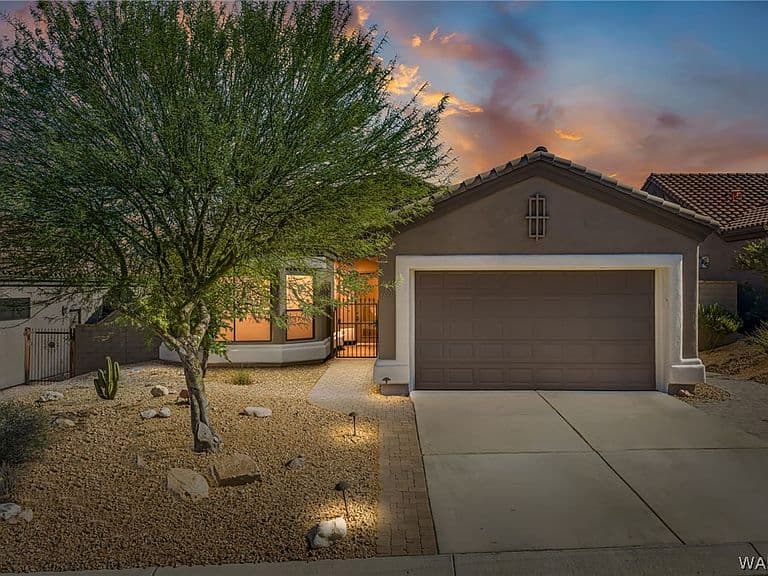 2861 Esmerelda Dr photo 5