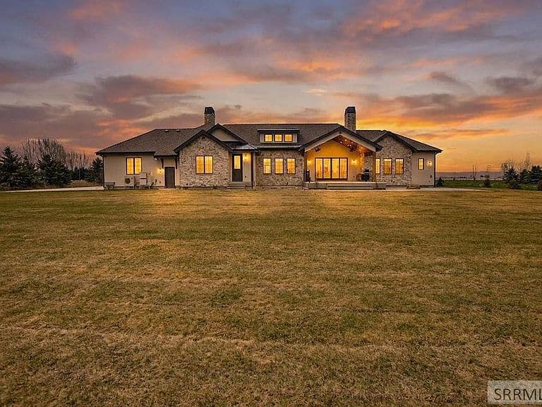 2392 W 97 S photo 2