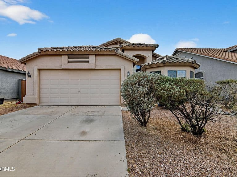 515 W Love Rd photo 3