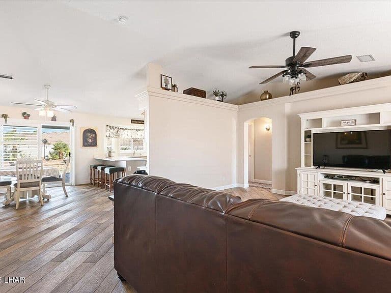 3795 Buena Vista Plz photo 5