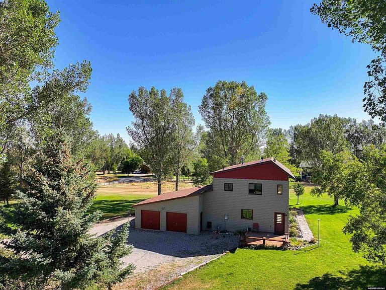 15 Mary Ann Dr photo 2