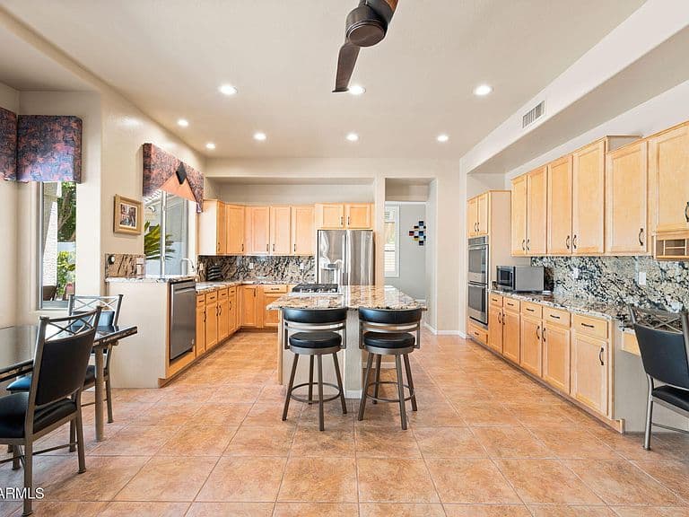 641 S BOULDER Court photo 3