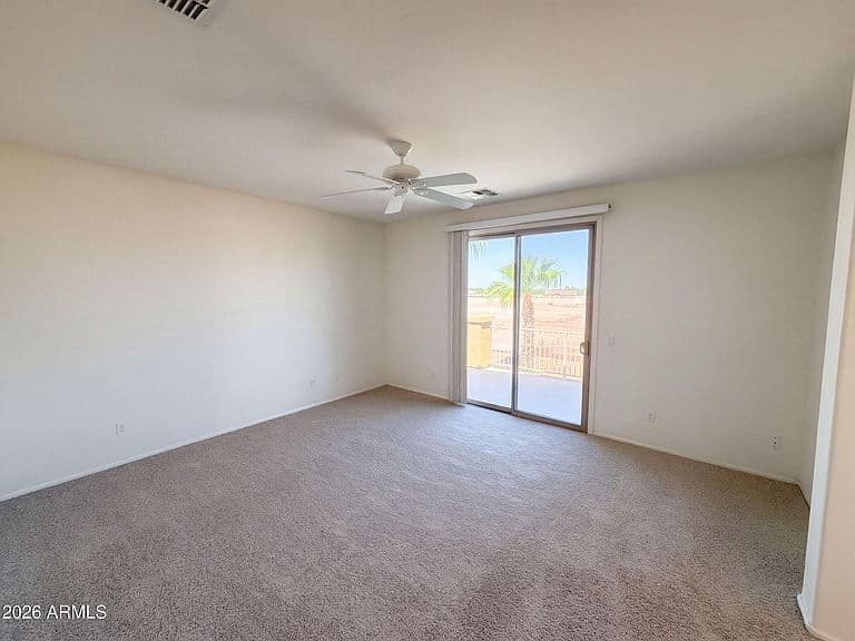 5706 W T RYAN Lane photo 4