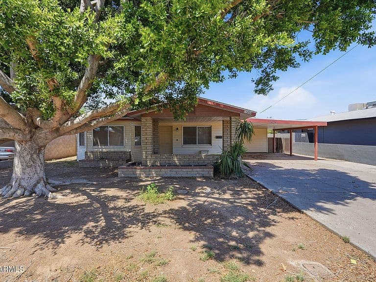 11434 N 24TH Drive photo 1