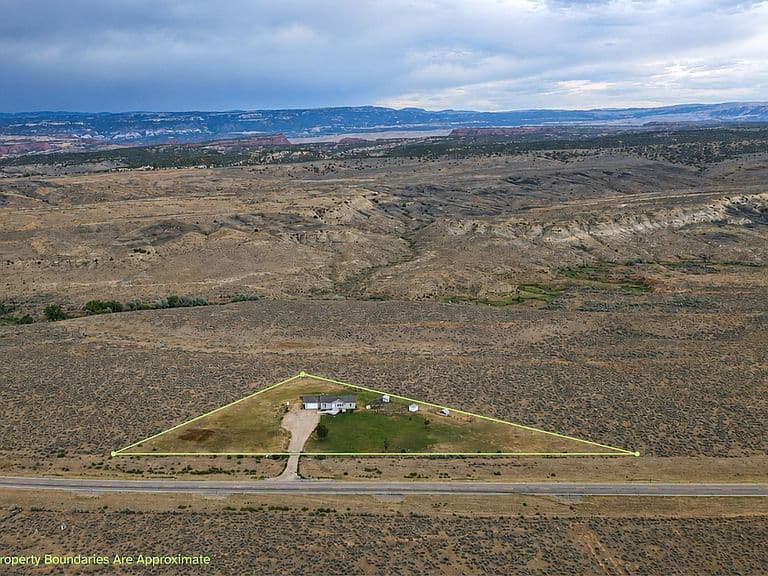 661 Hwy 434 photo 2
