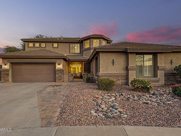 3911 E JAGUAR Avenue photo 2