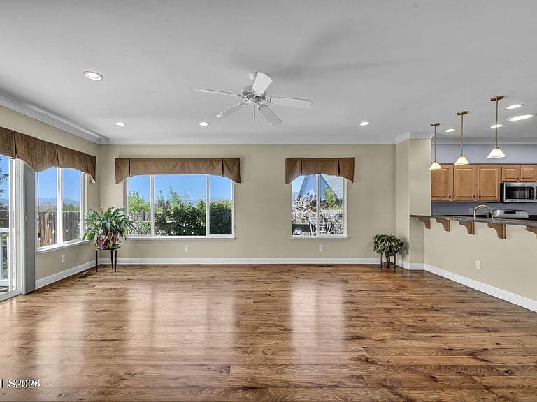 788 Country View Ct photo 4