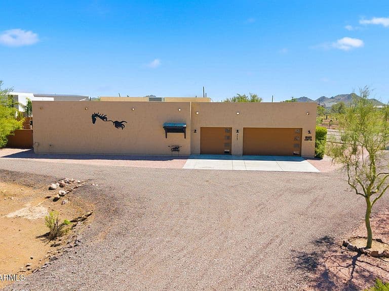 4969 E Broadway Avenue photo 4