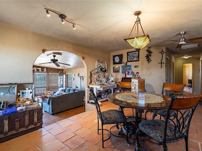 17685 S Jesse James Road photo 4