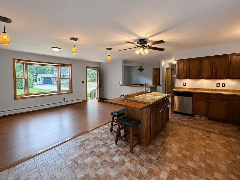 274 Red Oak Drive photo 4