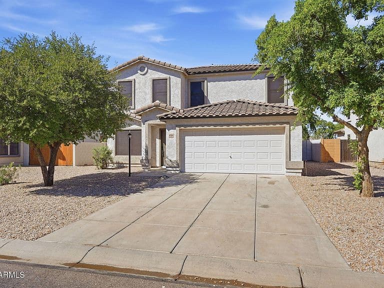 4318 E ROUSAY Drive photo 2