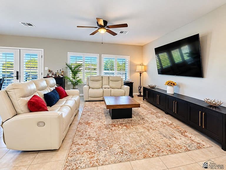 2180 W Meredith Ln photo 3