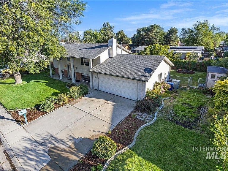 9934 W Lancelot Ave photo 3