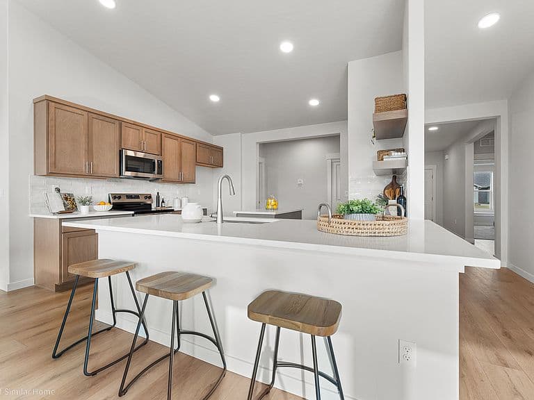8821 Los Alamitos Ln photo 2