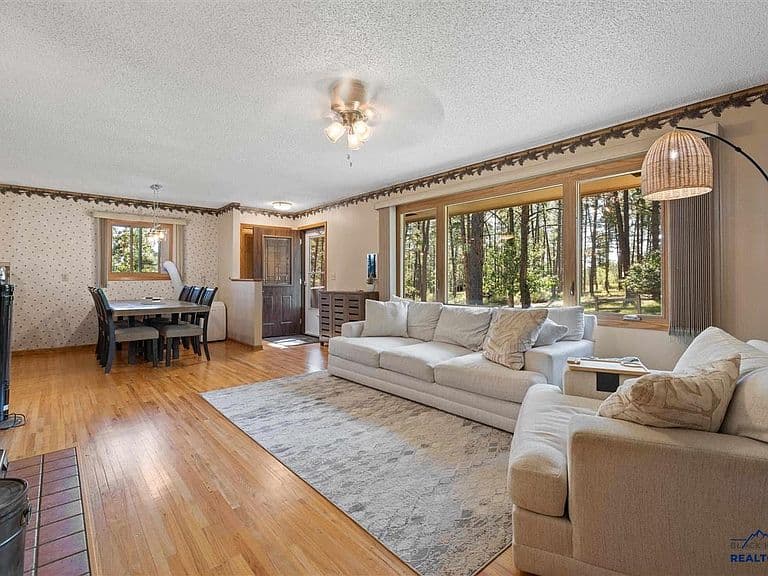 13741 47th Ave photo 4