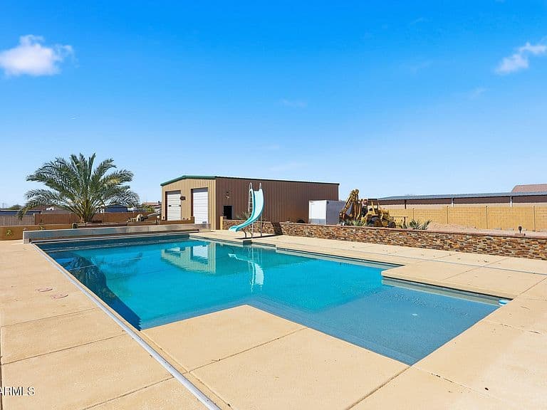 29952 W TAYLOR Street photo 1