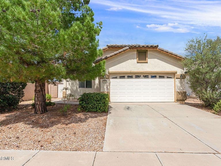 4563 LEISURE Lane photo 1
