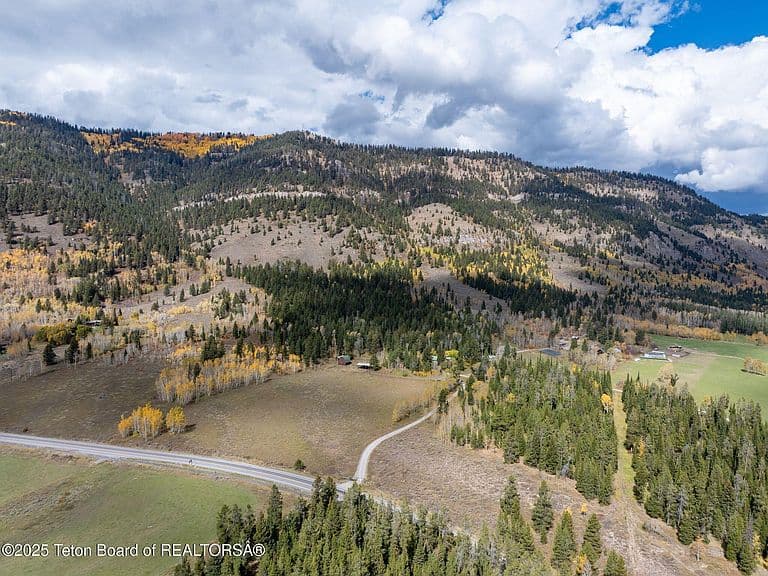 6255 W Us Highway 22 photo 5