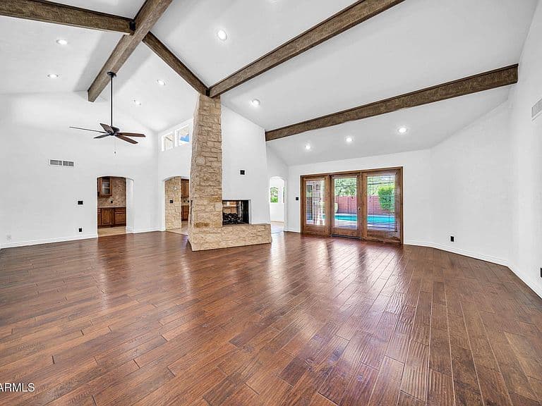 7351 E Keim Dr photo 4