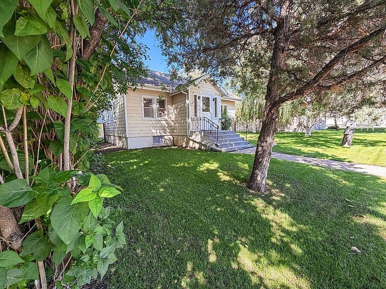 510 3rd Ave N photo 4