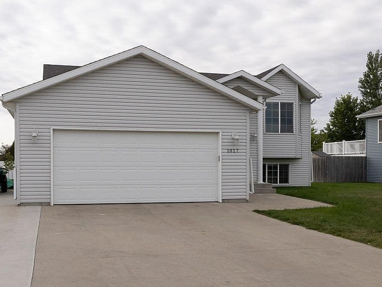 1017 Westport Pkwy photo 2