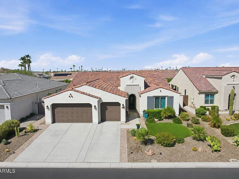 4442 W RUBY Drive photo 3