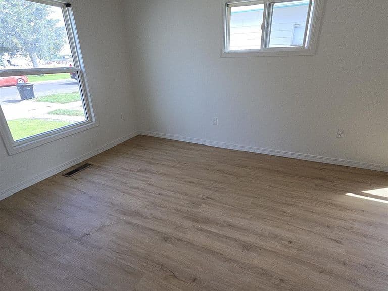1110 Normal Ave photo 2