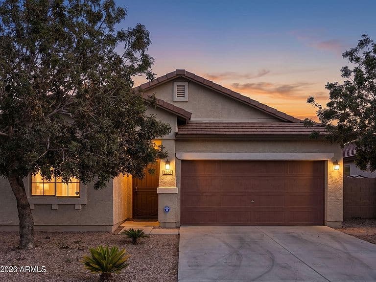 11766 W CHASE Lane photo 2
