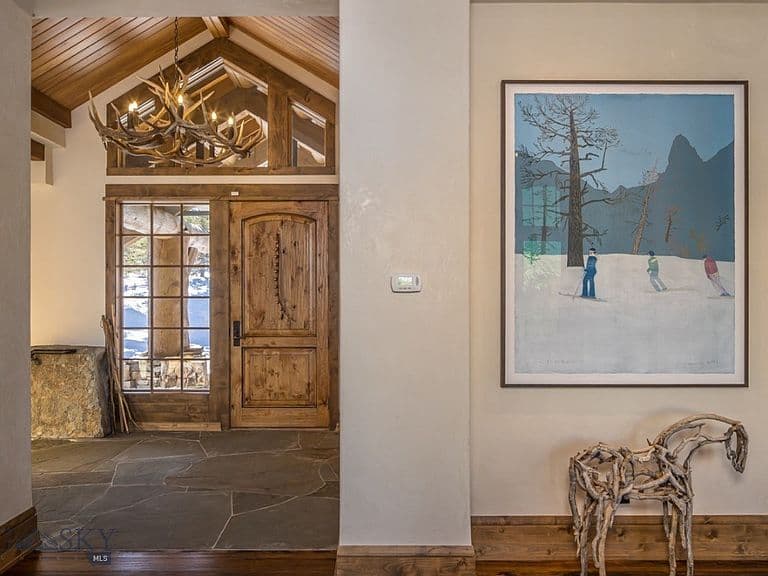 6 Latigo St photo 5