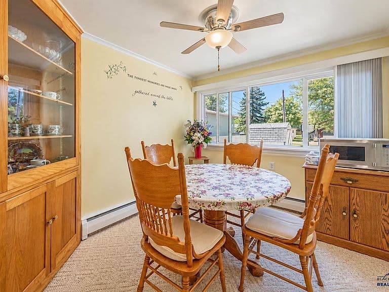 1919 Evergreen Dr photo 5