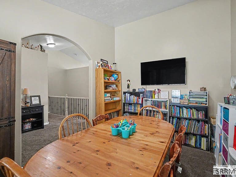 619 S Holladay Cir photo 5