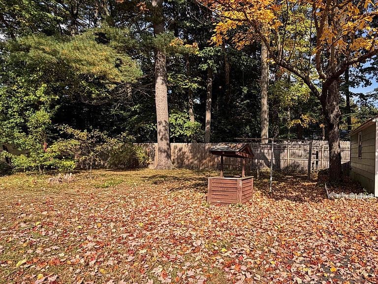 87 Pinehurst Avenue photo 2