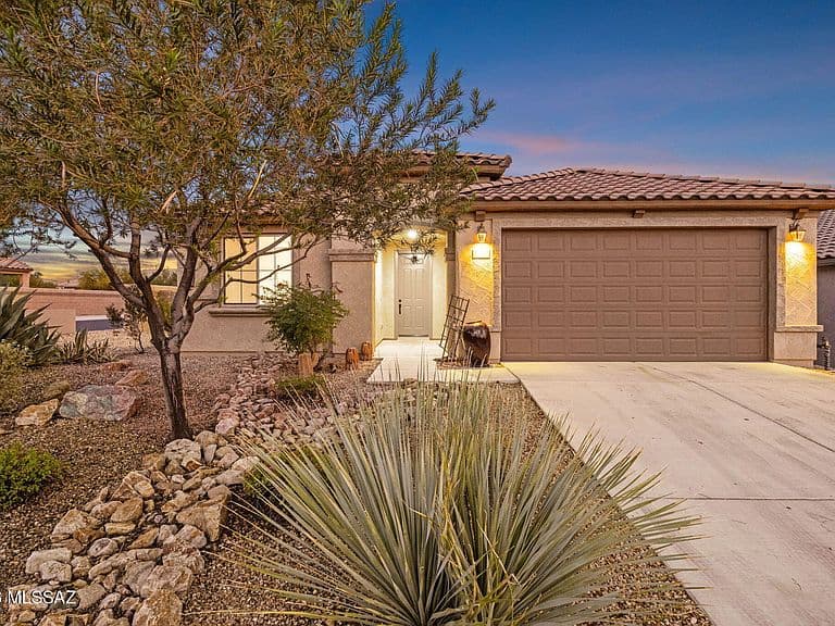 11952 N Raphael Way photo 2