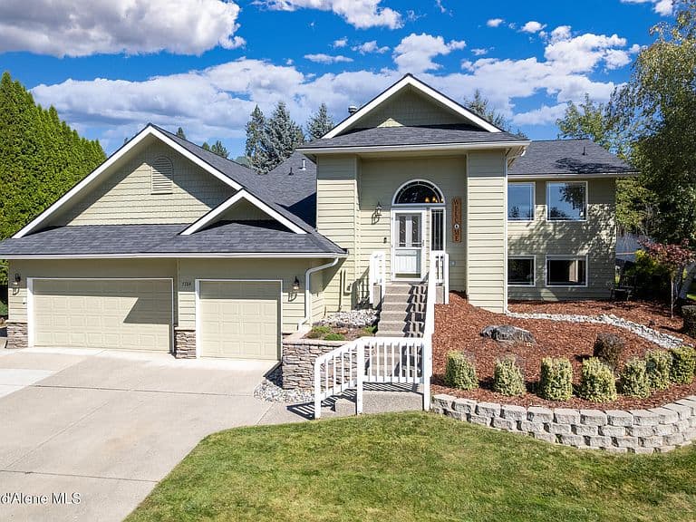 7784 N Sundance Dr photo 3