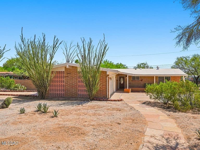 1045 W San Miguel Cir photo 3