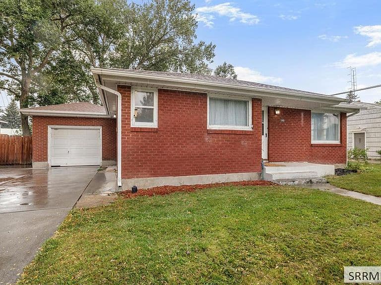 340 S Fanning Ave photo 1