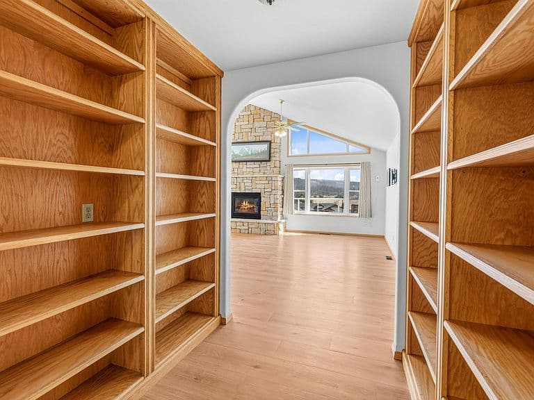 7446 Sundance St photo 5