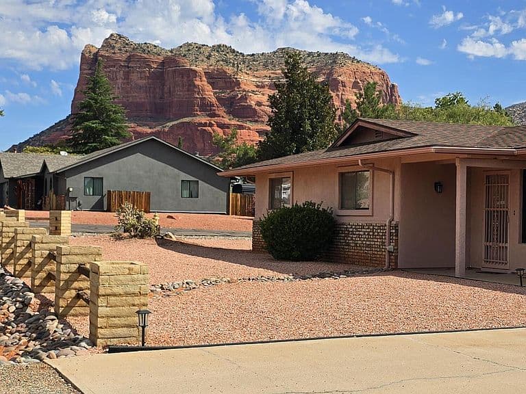 150 CANYON DIABLO Road photo 3