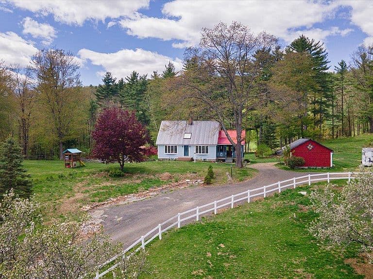 295 Manning Hill Road photo 2