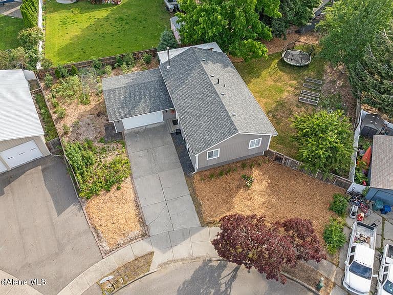 4405 N Sherlock Ct photo 4