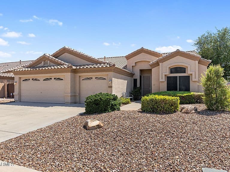 5321 W ANGELA Drive photo 4