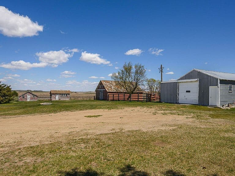 36601 Highway 14 photo 5
